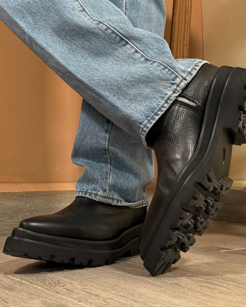 Chunky cowboy boots sinner black