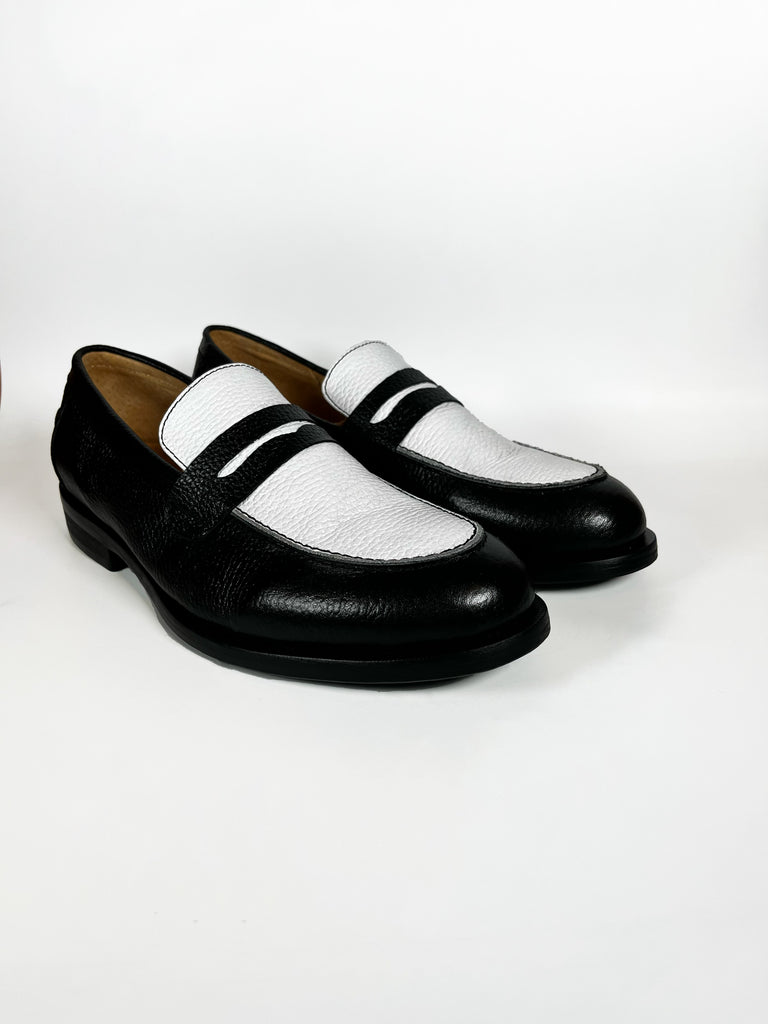 Penny loafer black & white